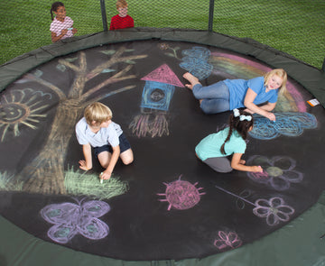 Trampoline in Chicagoland – Jump into Safe Fun