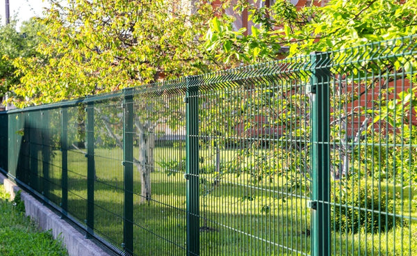 Install an Aluminum Fence​