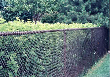 Brown-Vinyl-Chainlink-with-1-Inch-and-a-Quarter-Mesh.jpg