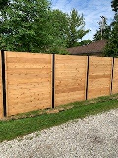 Horizontal-with-Powder-Coated-Posts-rotated.jpg