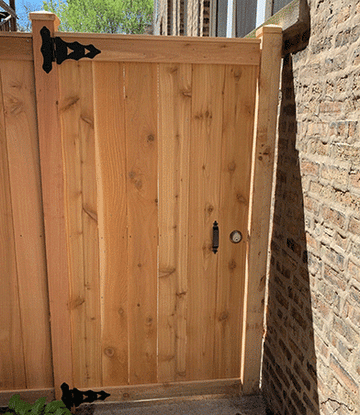 Traditional-gate-with-deadbolt-400x452-1.gif