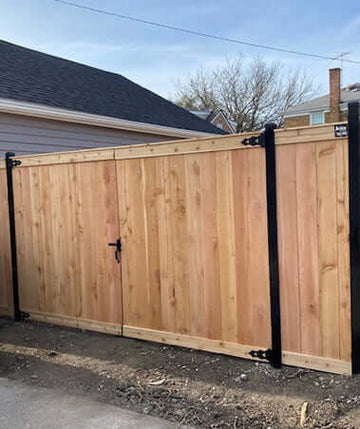 Traditional-with-Powder-Coated-Posts-1.jpg