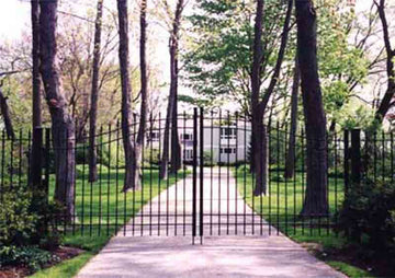 Wrought-Iron-Pickett-Arched-Driveway-Gate.jpg