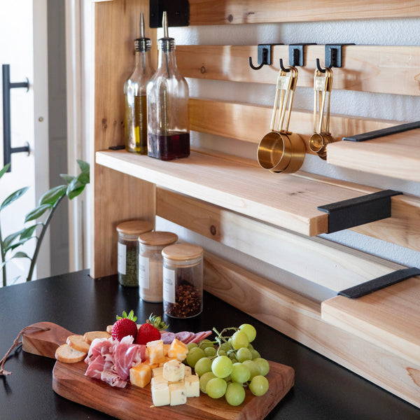 Hutch/Serving Station – view 8