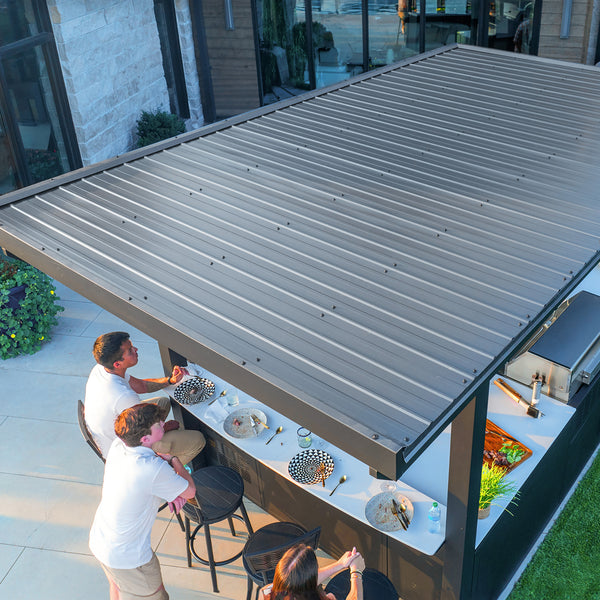 Edgemont Bay | U-Shape Outdoor Kitchen with Bar Seating, Grill & Pizza Oven – view 3